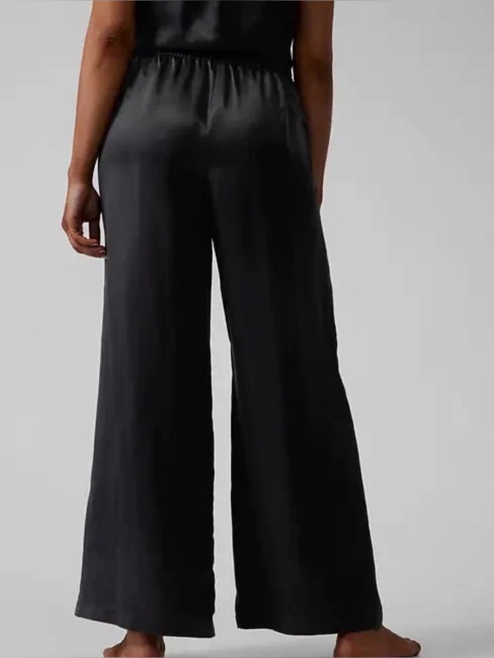Athleta SET Black Wind down sleep Top &  Calm Cool PANTS -NOT SHORTS!!